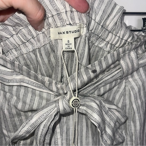 MAX STUDIO White and Black Stripe Linen Blend Paper Bag Shorts S NWT - Picture 10 of 12